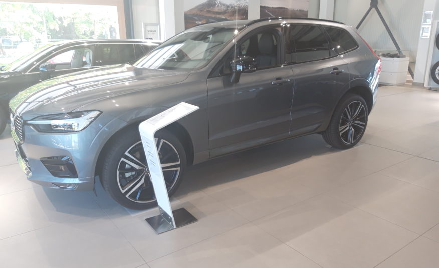 Volvo XC60 B4 Dízel AUT 197LE R-Design